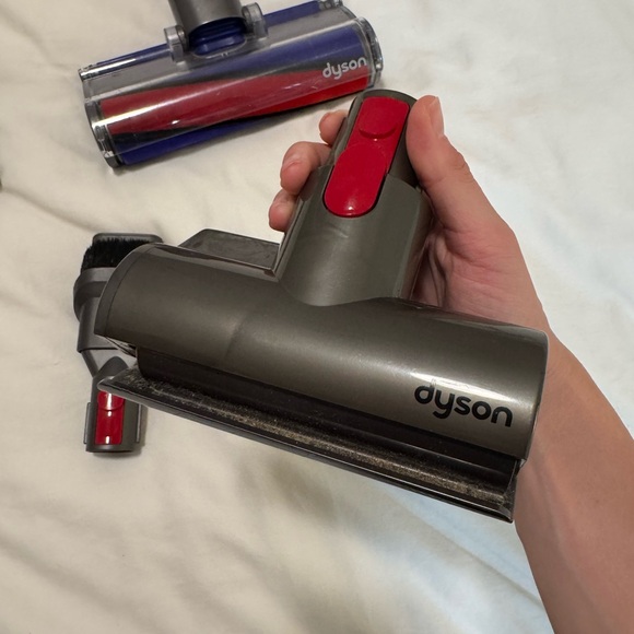 Dyson Vacuum Attachments Bundle – 6 Tools - Picture 2 of 4